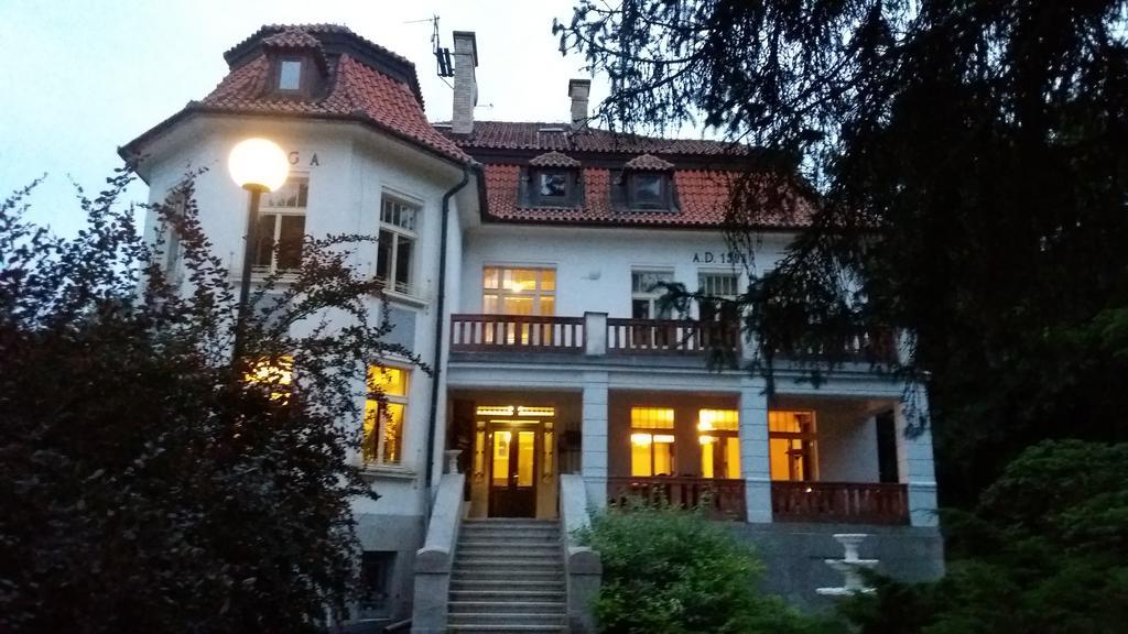 Vila Olga Jevany Exterior foto